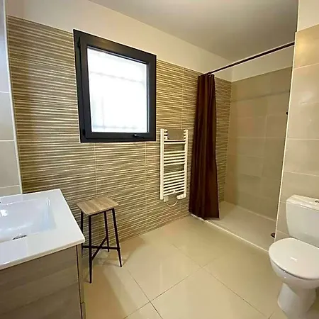 Apartment T2 Avec Terrasse Et Parking Narbonne Plage